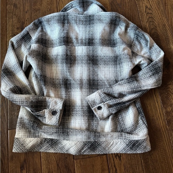 Boston Traders Black Plaid Shirt Jacket - Picture 3 of 6